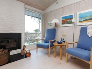 thumbnail: Interior