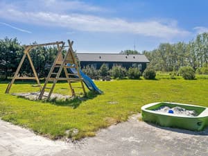 thumbnail: Pool