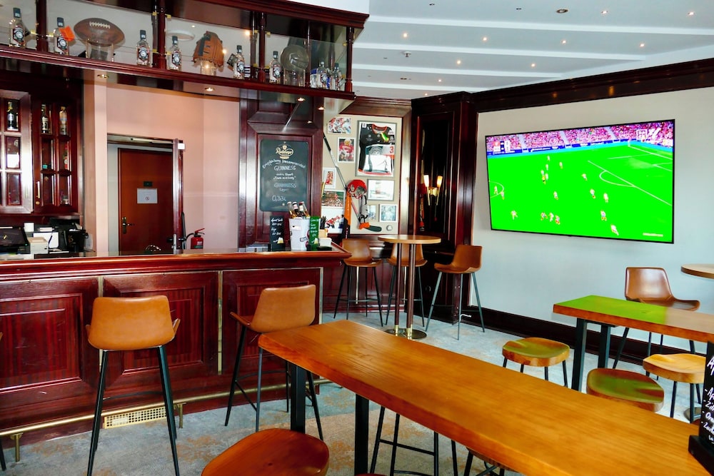 Sports bar