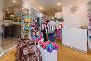 thumbnail: Gift shop