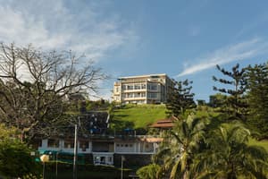thumbnail: Exterior detail