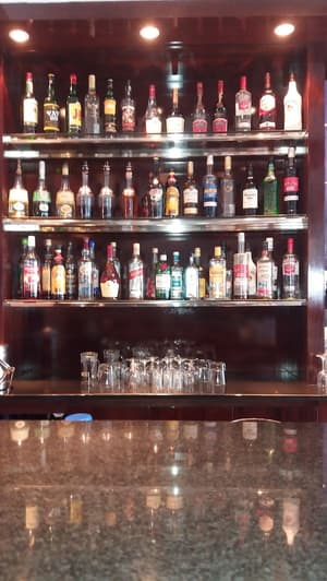 thumbnail: Bar (on property)