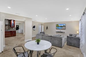 thumbnail: Living area