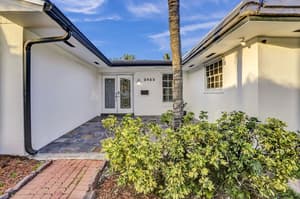 thumbnail: Property entrance