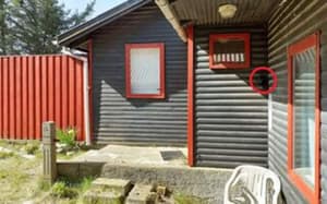 thumbnail: Exterior detail