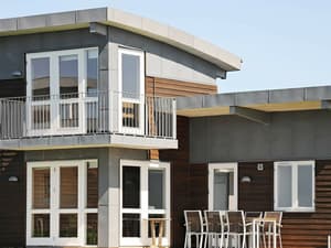 thumbnail: Exterior