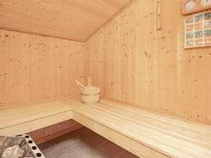 thumbnail: Sauna