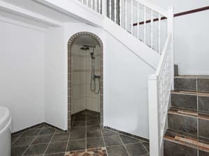 thumbnail: Interior