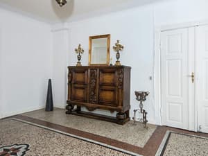 thumbnail: Interior