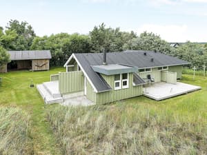 thumbnail: Exterior