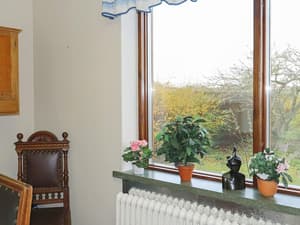 thumbnail: Interior