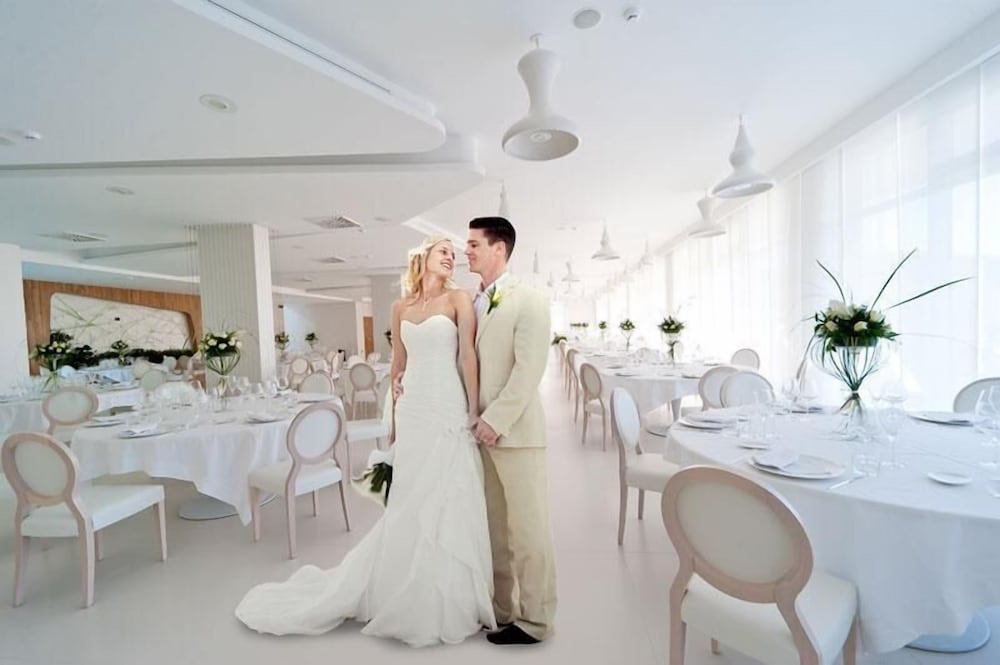 Indoor wedding