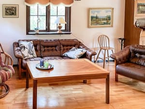 thumbnail: Interior