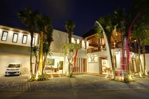 thumbnail: Front of property