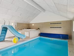 thumbnail: Interior detail