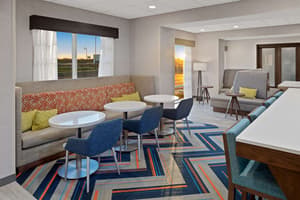 thumbnail: Breakfast area