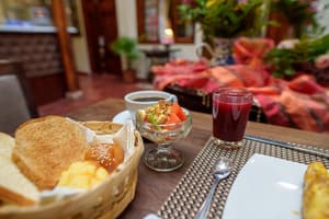 thumbnail: Breakfast area
