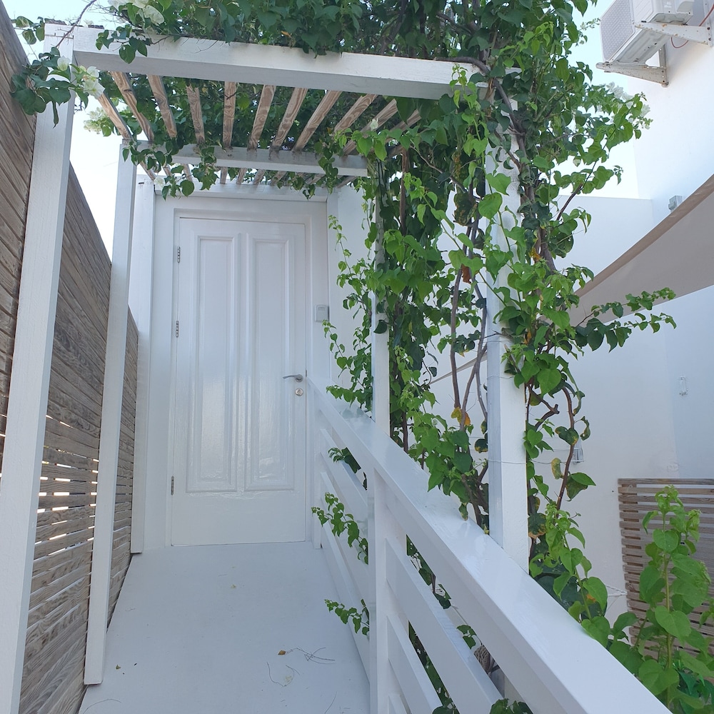 Handrails in stairways