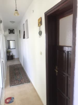thumbnail: Hallway