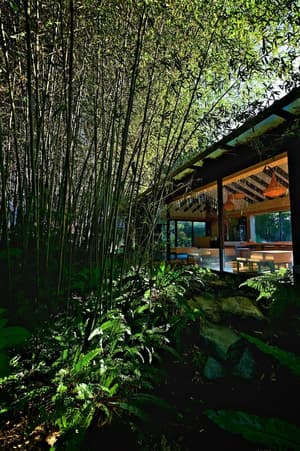 thumbnail: Exterior detail