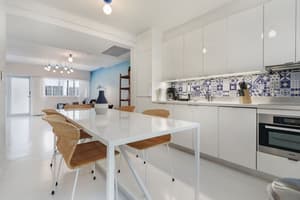 thumbnail: In-room dining