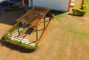 thumbnail: Outdoor dining