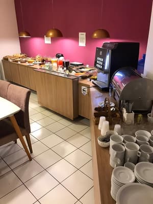 thumbnail: Breakfast area