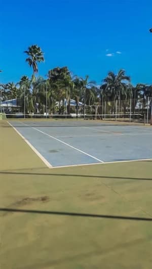 thumbnail: Tennis court