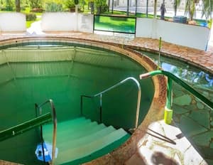thumbnail: Pool