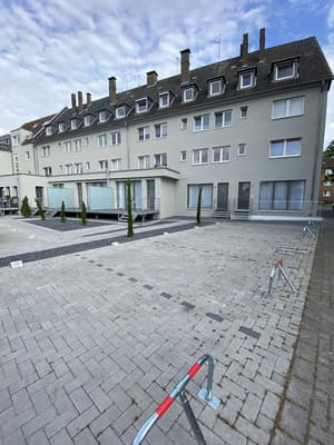 thumbnail: Exterior