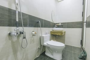 thumbnail: Bathroom