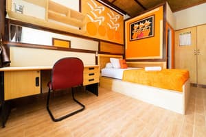 thumbnail: Room