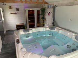 thumbnail: Spa