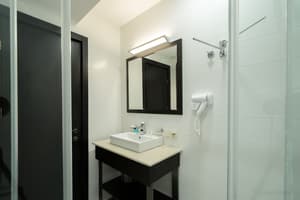 thumbnail: Bathroom