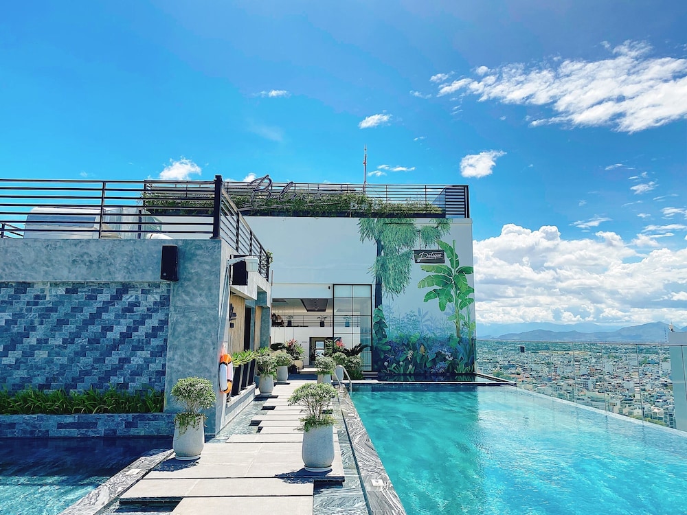 Rooftop pool