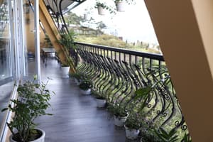 thumbnail: Balcony
