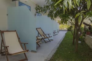 thumbnail: Exterior