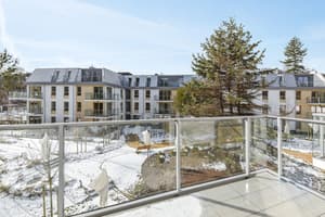 thumbnail: Balcony