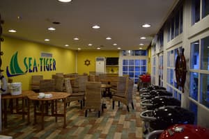 thumbnail: Restaurant