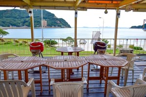 thumbnail: Outdoor dining