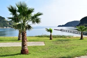 thumbnail: Lake