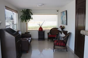 thumbnail: Lobby sitting area