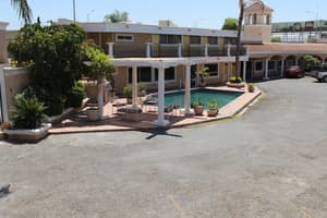 thumbnail: Pool
