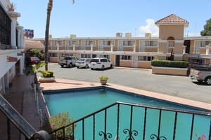 thumbnail: Outdoor pool