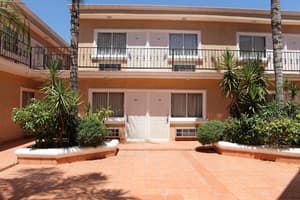 thumbnail: Front of property