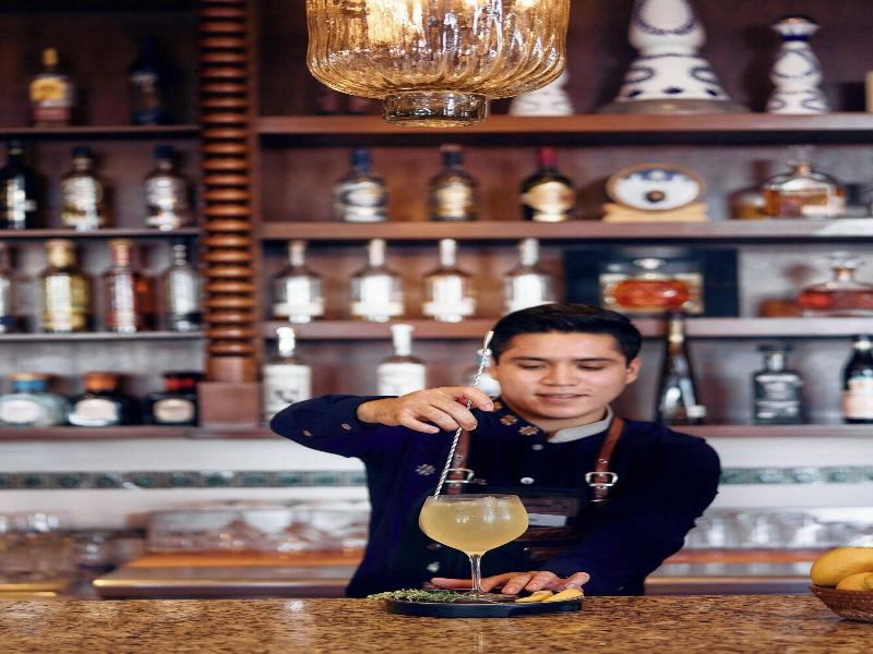 Bar