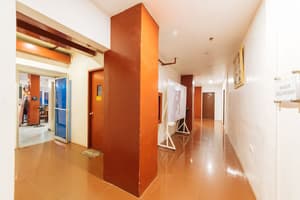 thumbnail: Hallway