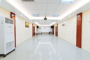 thumbnail: Interior