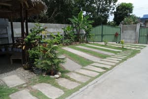 thumbnail: Property grounds