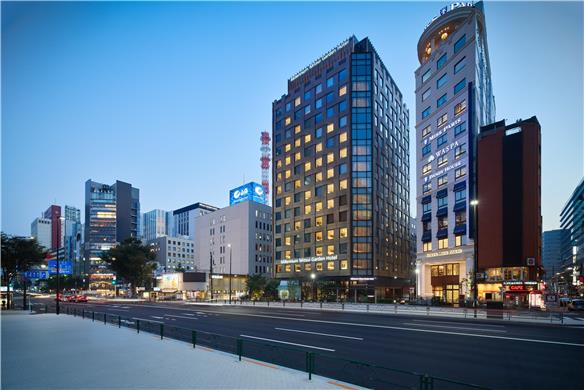On-Site,Outdoor/Exterior,Exterior View of Building